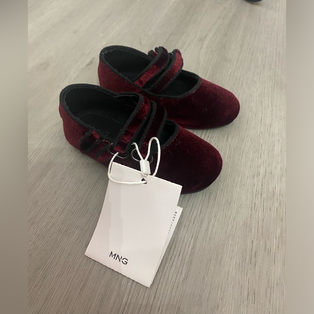 Mango velvet shoes size5